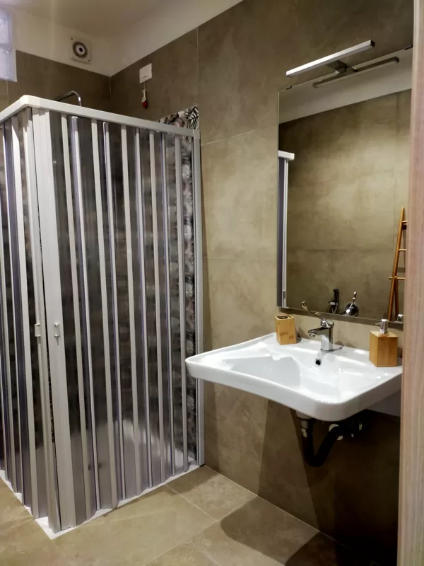 Bagno stanza 1